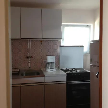 Apartment Arthur Podstrana