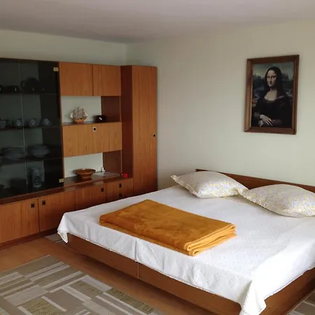 Arthur Apartment *